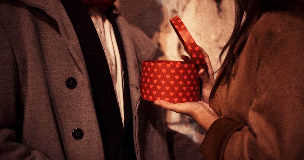 10 Iconic Luxury Gifts for Men to Impress This Year