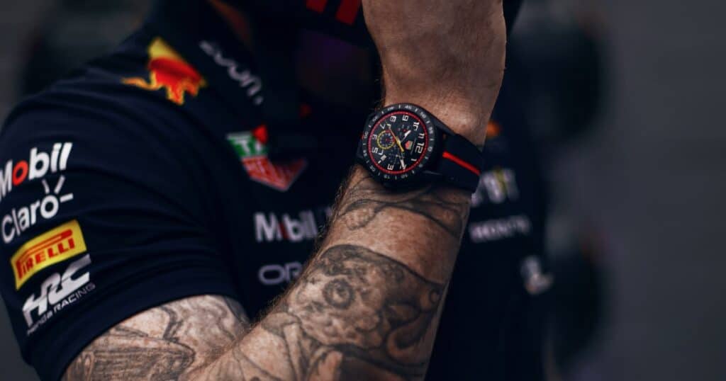 TAG Heuer Connected Calibre E4 x Oracle Red Bull Racing Edition